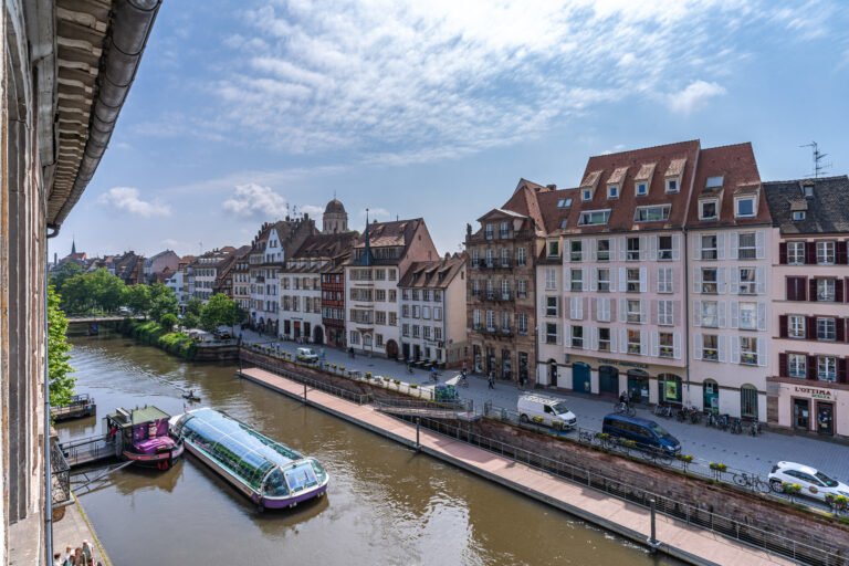 Vue d'un appartement réaménagé par la conciergerie COCOONBNB à Strasbourg